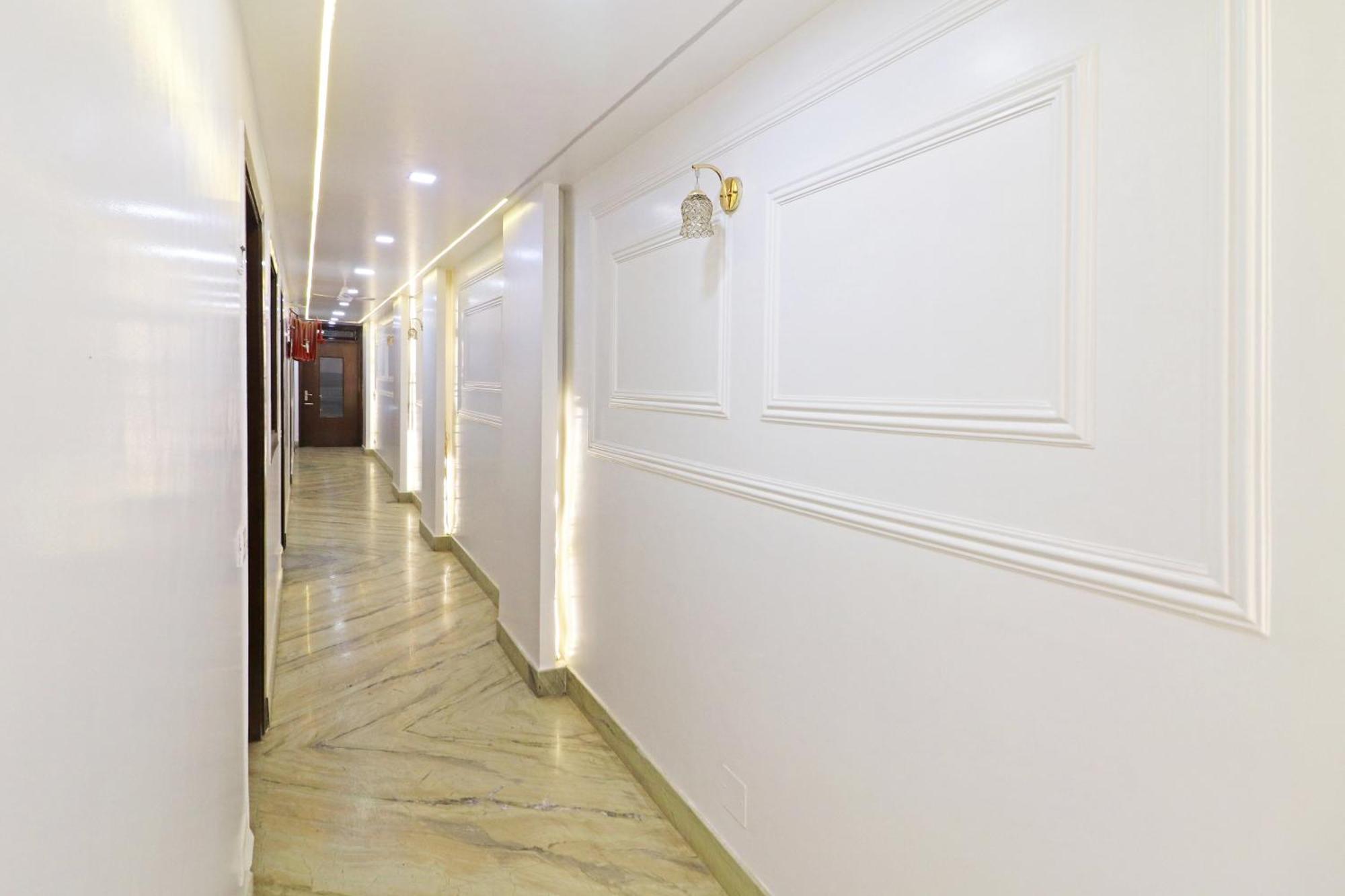 Frankstay By Samrat Residency 10 Mints Walking Distance Nizamuddin Railway Station
