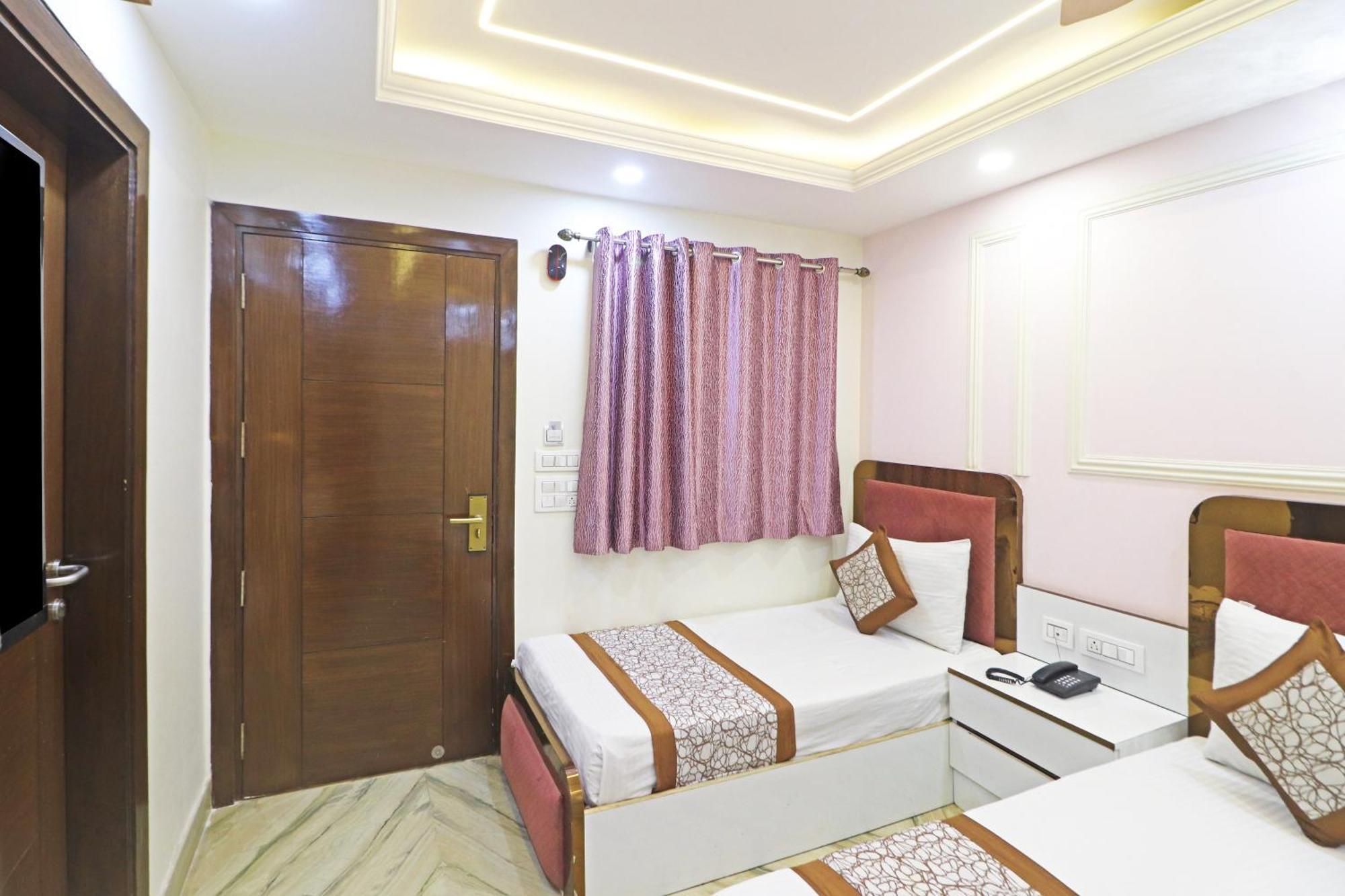 Frankstay By Samrat Residency 10 Mints Walking Distance Nizamuddin Railway Station Hotel